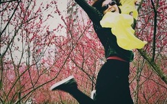 泳池里强摁做开腿呻吟漫画动漫